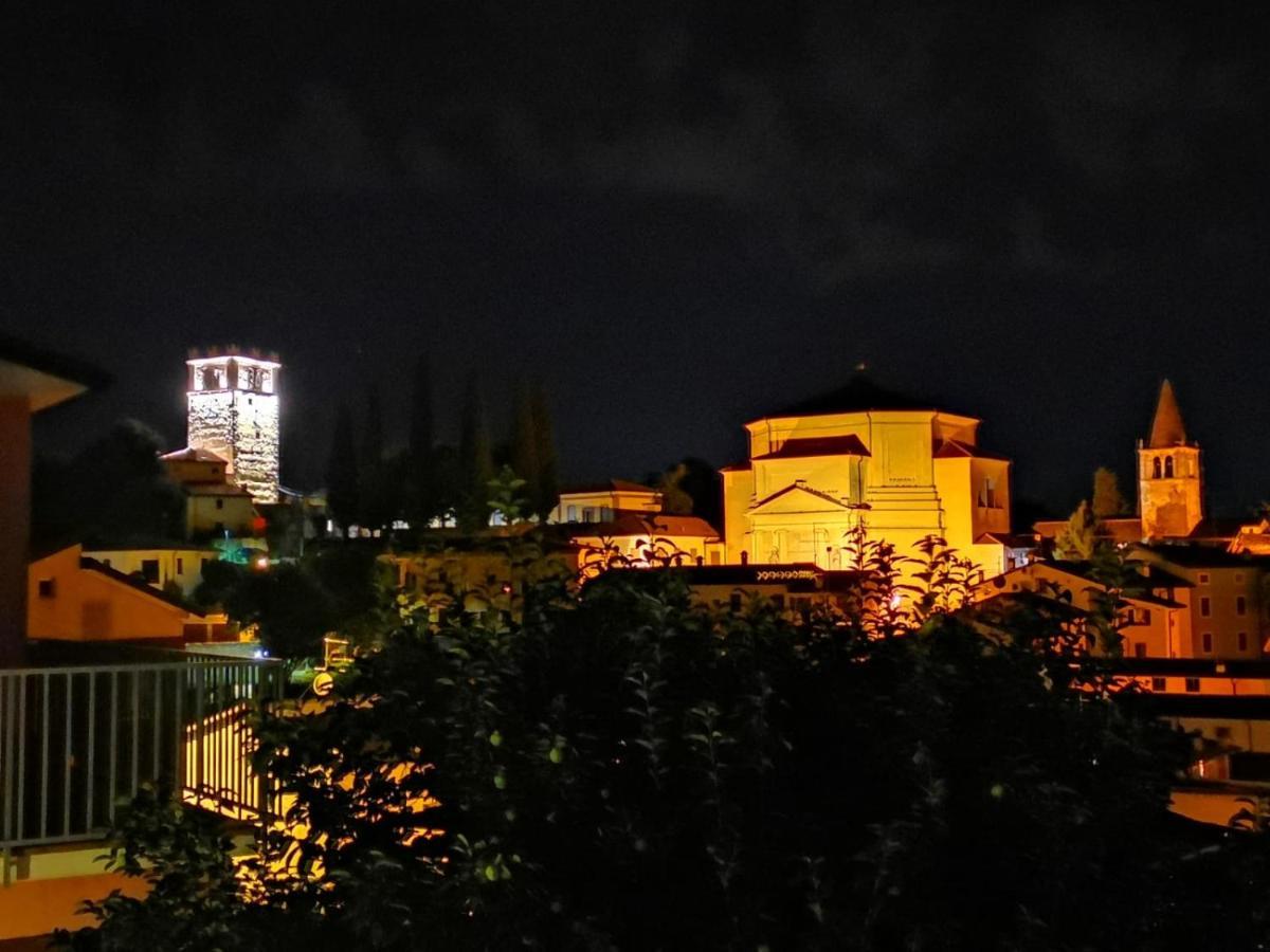 Homelyfeeling Castelnuovo del Garda Bagian luar foto