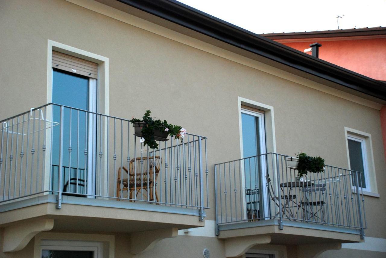 Homelyfeeling Castelnuovo del Garda Bagian luar foto
